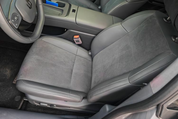 零跑汽车 零跑Lafa5 2025 汽车图片 #21