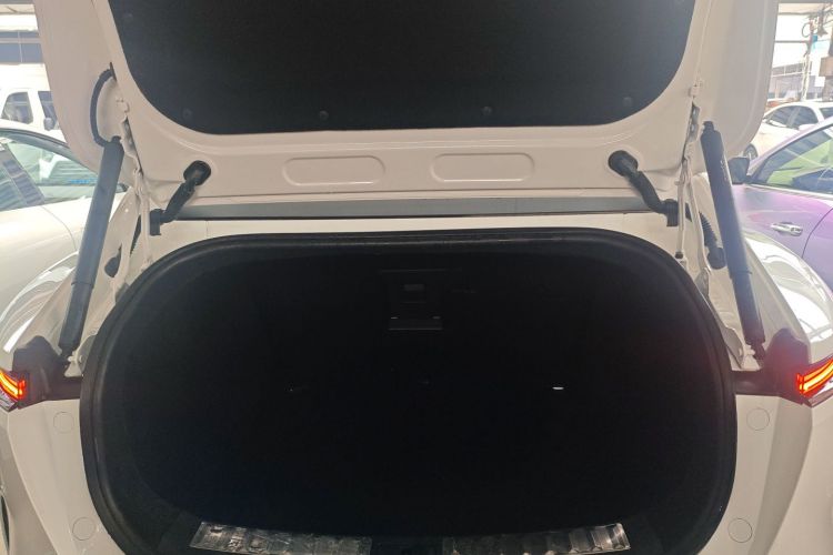 Avatr 11 2023 #21 Avatr 11 2023 car image #21