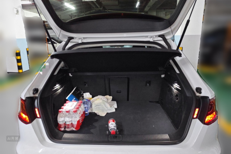 Audi A3 2018 car image #21