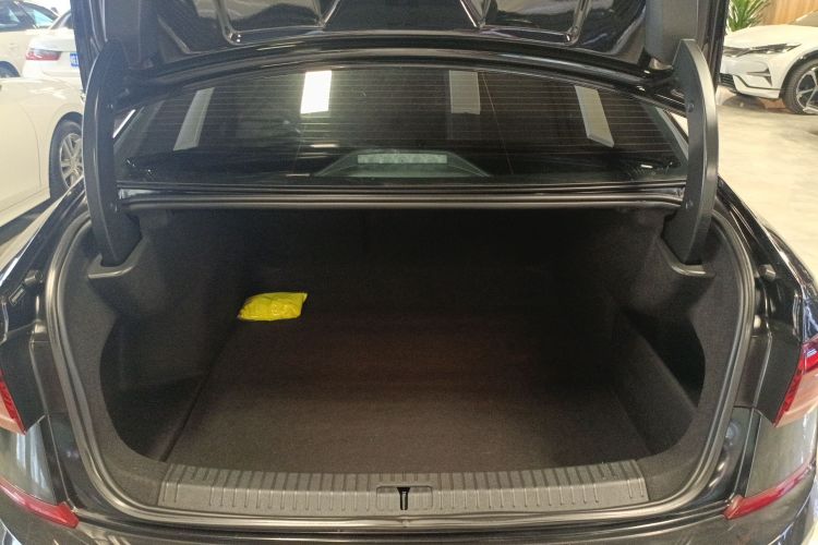 Volkswagen Passat 2025 immagine di auto #21