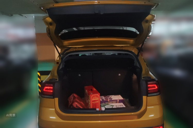 Volkswagen T-Cross 2019 car image #21