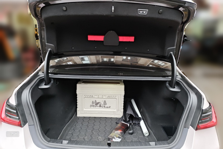 BMW 7 Series 2016 immagine di auto #21