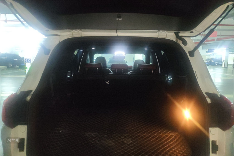 SWM G05 2023 image de voiture #21