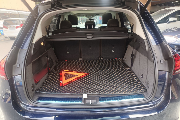 Mercedes-Benz GLE Class 2020 car image #21