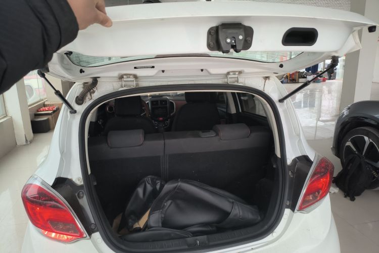 Changan BenBen 2015 изображение автомобиля #21