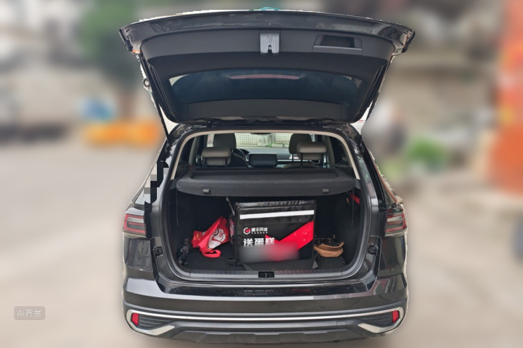 Volkswagen Tharu 2024 immagine di auto #21