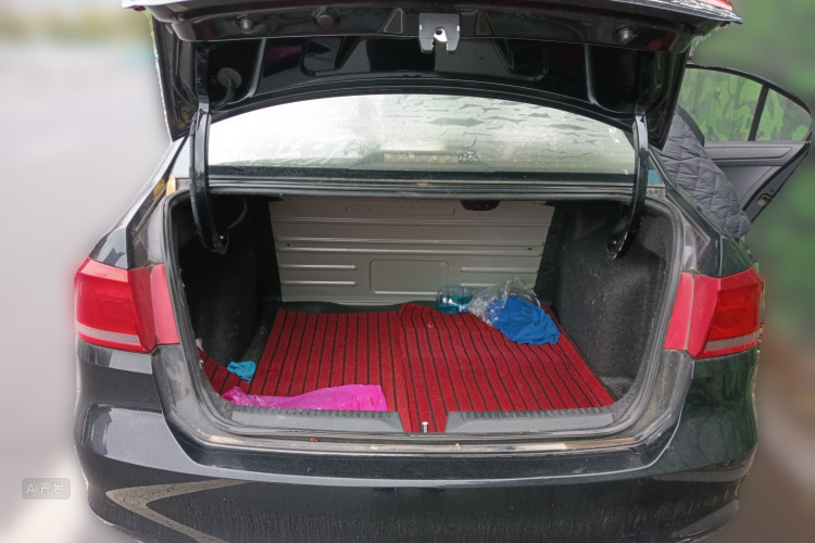 Santana 2014 car image #21