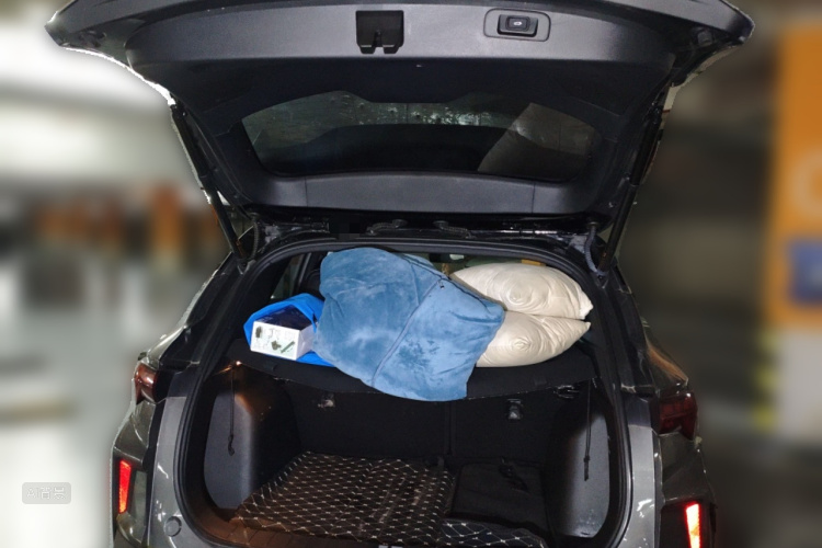 GEELY Coolray 2022 #21 GEELY Coolray 2022 car image #21