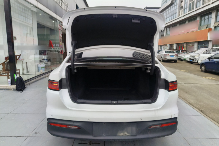 BYD Seal 05 DM-i 2025 car image #21