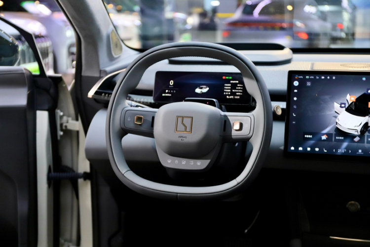 Zeekr X 2024 immagine di auto #21