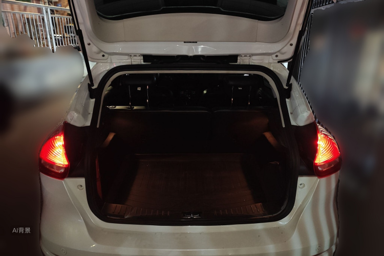 Ford Focus 2017 car image #21