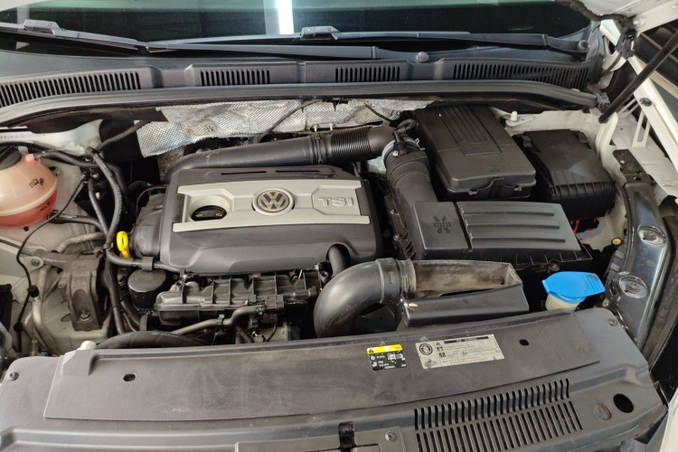 Volkswagen Sharan 2014 car image #21