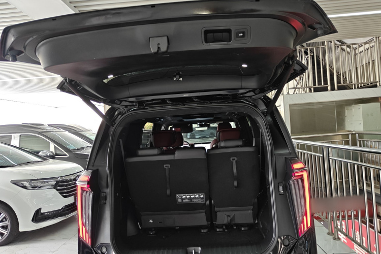 GAC Trumpchi M8 2023 car image #21