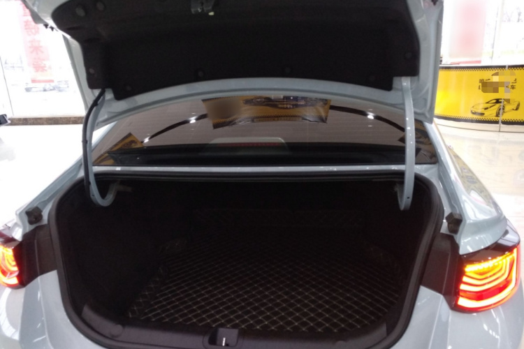 GEELY Emgrand L HiP 2023 صورة سيارة #21