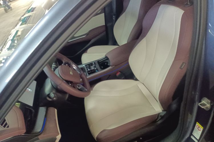 BYD Seal 07 DM-i 2024 صورة سيارة #21