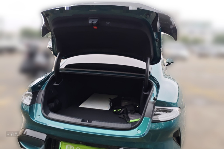 MI SU7 Ultra 2025 car image #21