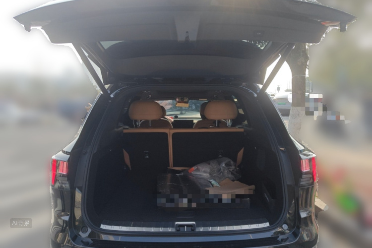 Lynk & Co 09 2026 car image #21