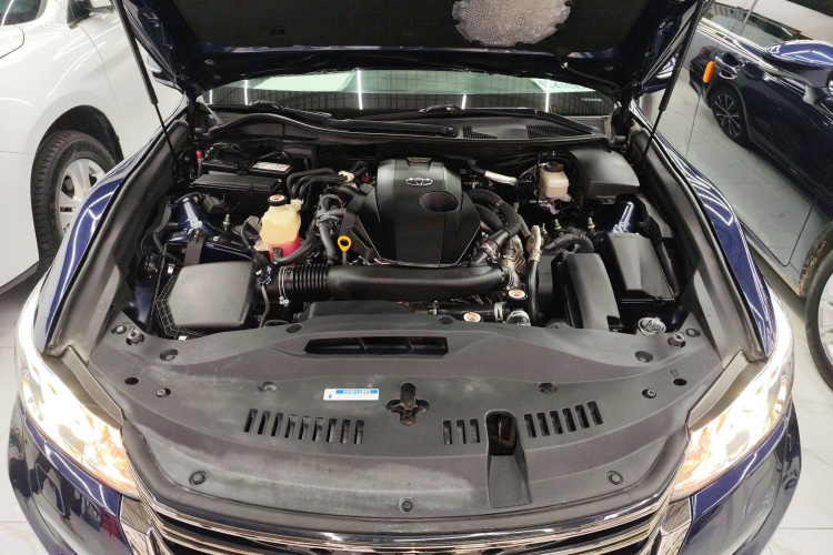 丰田 皇冠 2018 汽车图片 #21