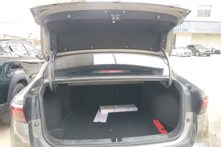 GEELY Emgrand 2022 car image #21