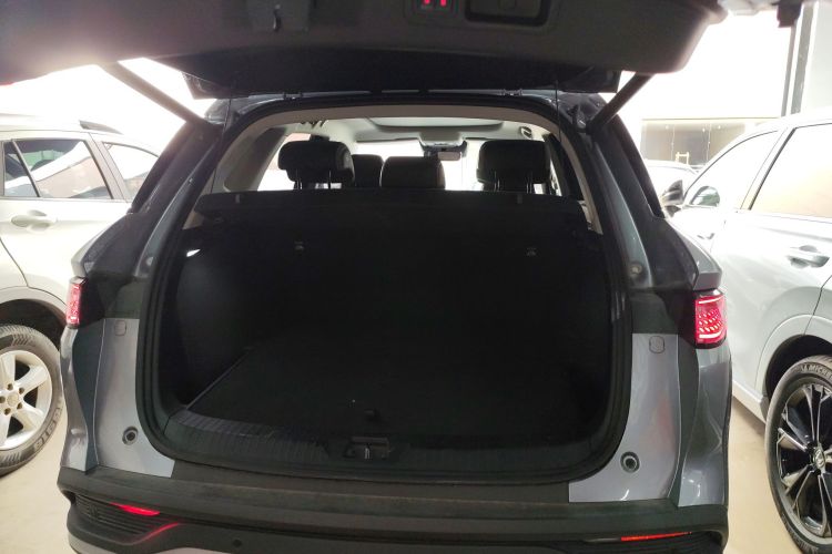 BYD Sea Lion 05 DM-i 2025 image de voiture #21