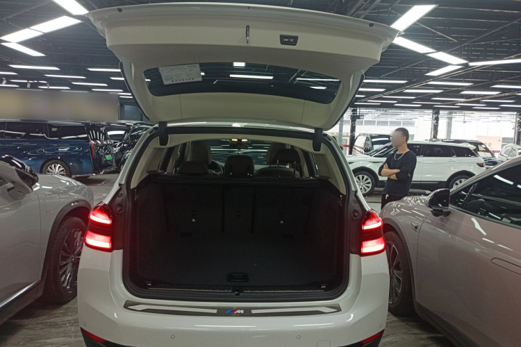 BMW iX3 2021 صورة سيارة #21