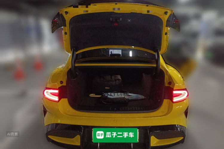 MI SU7 Ultra 2025 immagine di auto #21