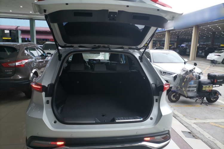 Toyota Harrier 2023 car image #21