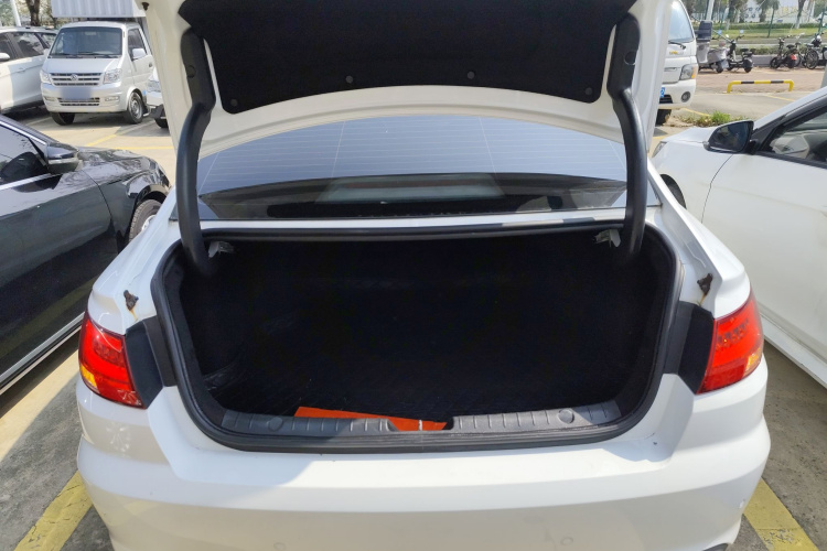 Emgrand GL 2019 #21 Emgrand GL 2019 car image #21