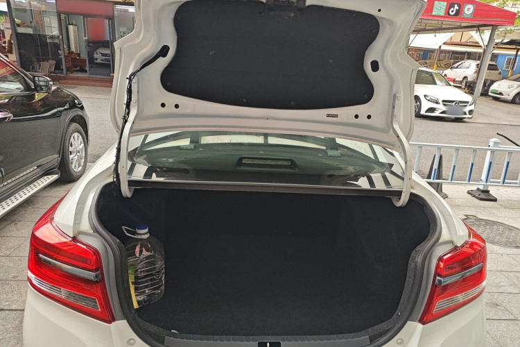 Toyota Yaris L Zhixiang 2018 immagine di auto #21