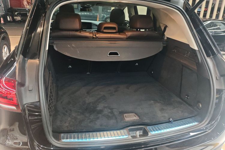 Mercedes-Benz GLE Class 2022 car image #21