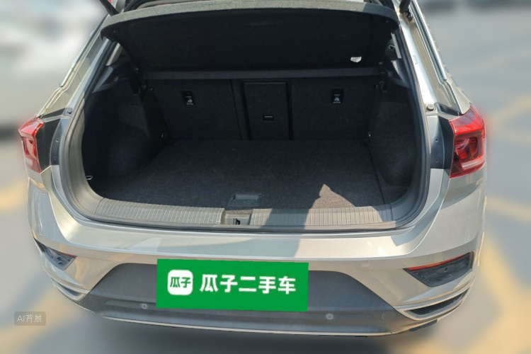 Volkswagen T-Roc 2020 car image #21