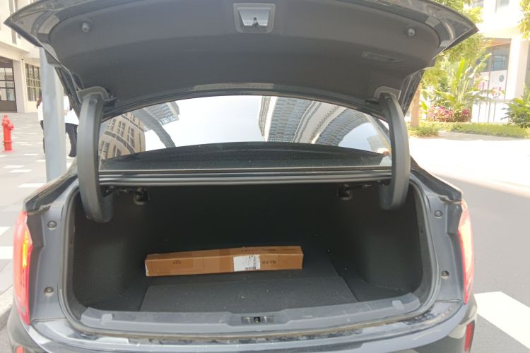 HongQi E-QM5 2022 imagem de carro #21