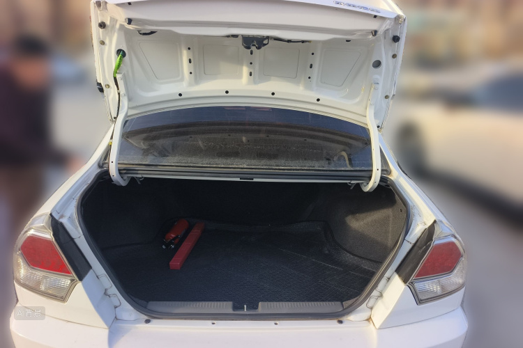 东南 V3菱悦 2014 汽车图片 #21