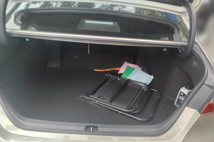 Toyota Camry 2021 car image #21