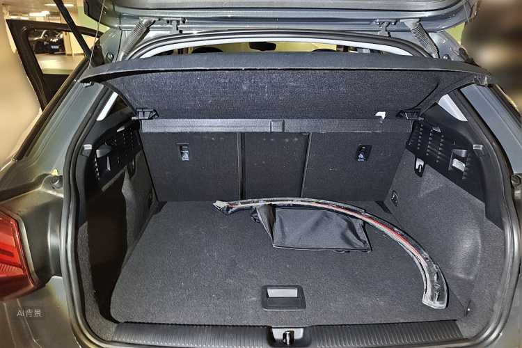 Q2L e-tron 2021 car image #21