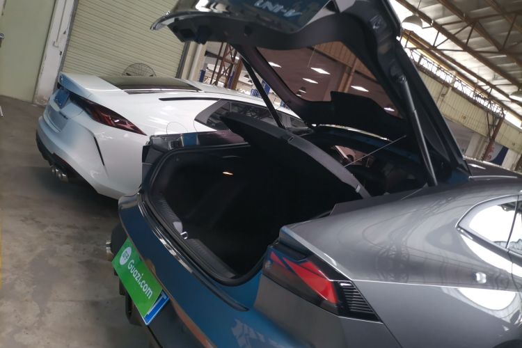 Changan UNI-V 2023 изображение автомобиля #21