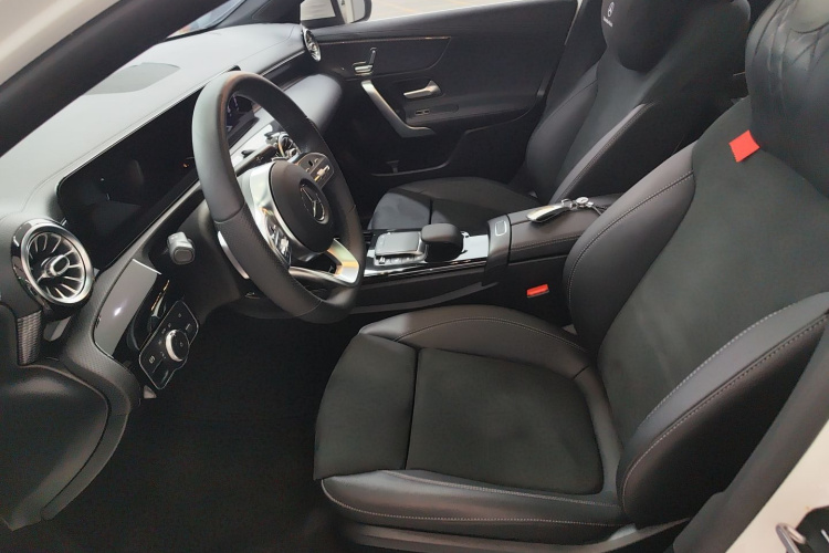 Mercedes-Benz A Class 2021 car image #21