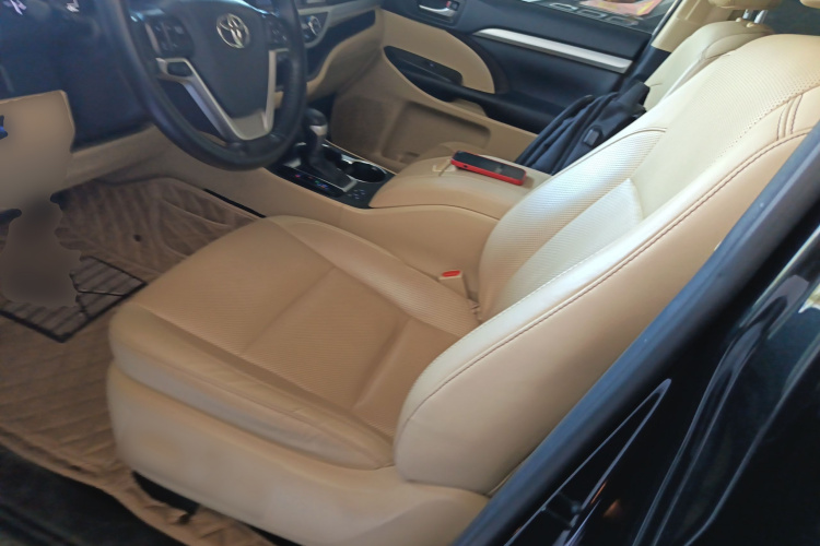 Toyota Highlander 2020 car image #21