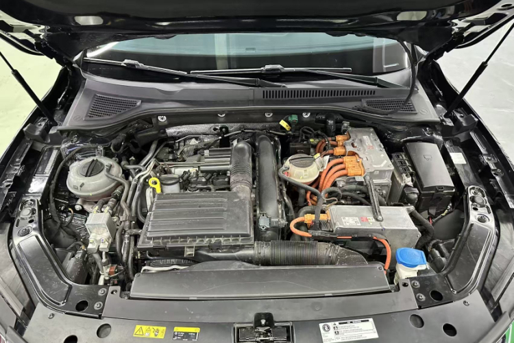 Volkswagen Passat New Energy 2021 immagine di auto #21