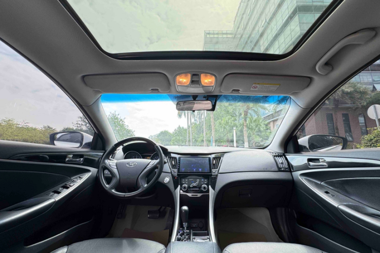 Hyundai Sonata 2015 car image #21