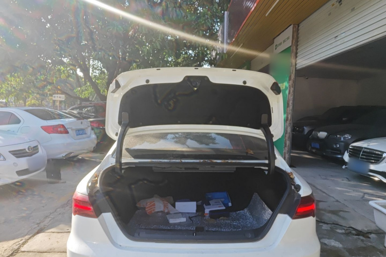 GEELY Binray 2020 car image #21