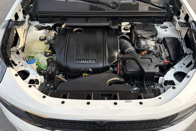 Lynk & Co 01 EM-P 2018 car image #21