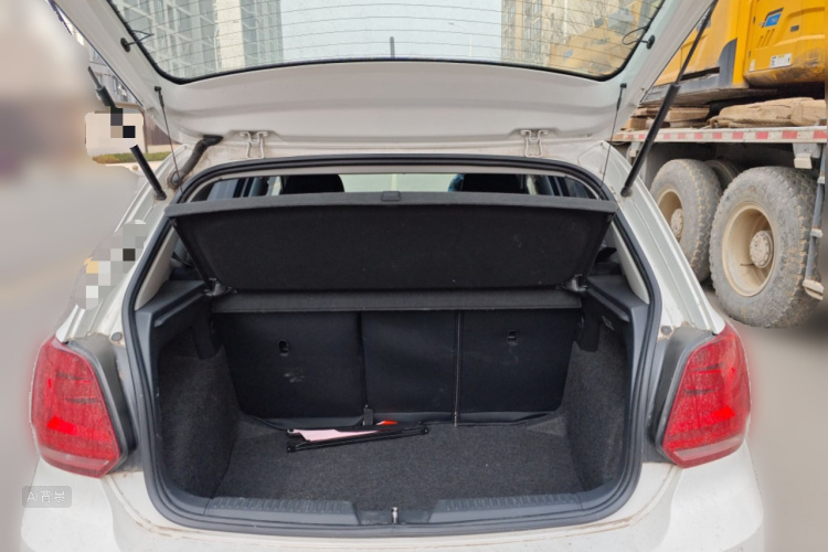 Polo 2015 #21 Polo 2015 car image #21