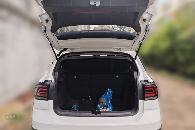 Volkswagen T-Cross 2020 car image #21