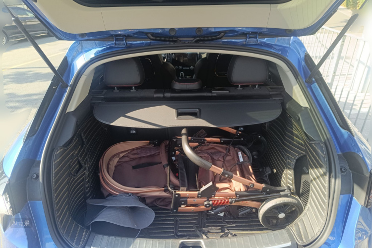 Lynk & Co 02 2020 car image #21