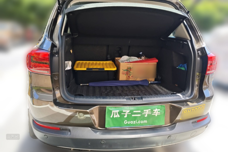 Volkswagen Tiguan 2014 car image #21