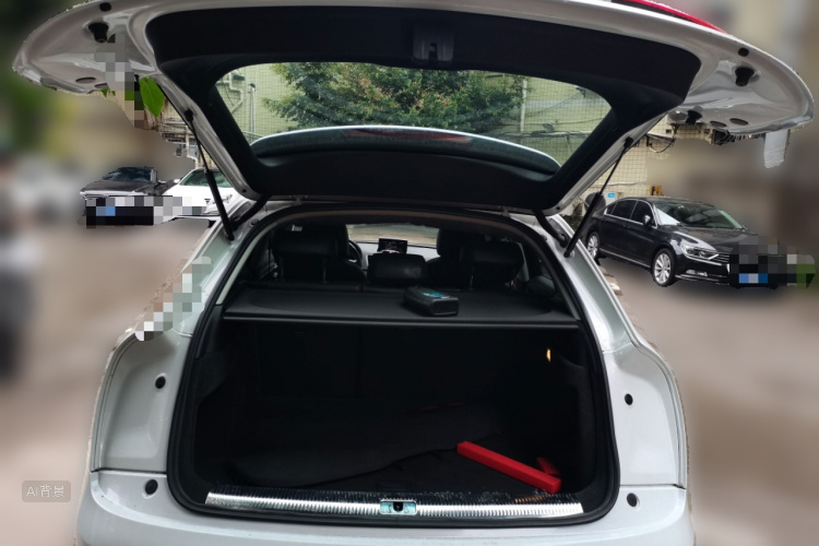 Audi Q3 2014 car image #21