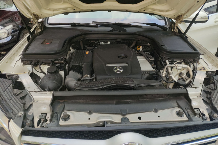 Mercedes-Benz GLC Class 2016 صورة سيارة #21