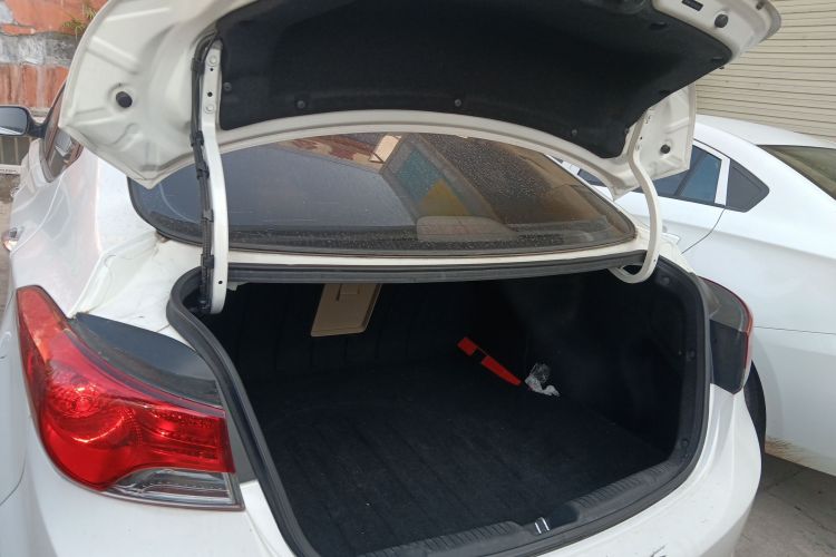 Hyundai Elantra MD 2014 car image #21