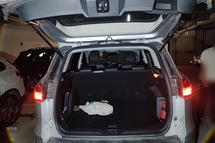 Ford Kuga 2013 immagine di auto #21